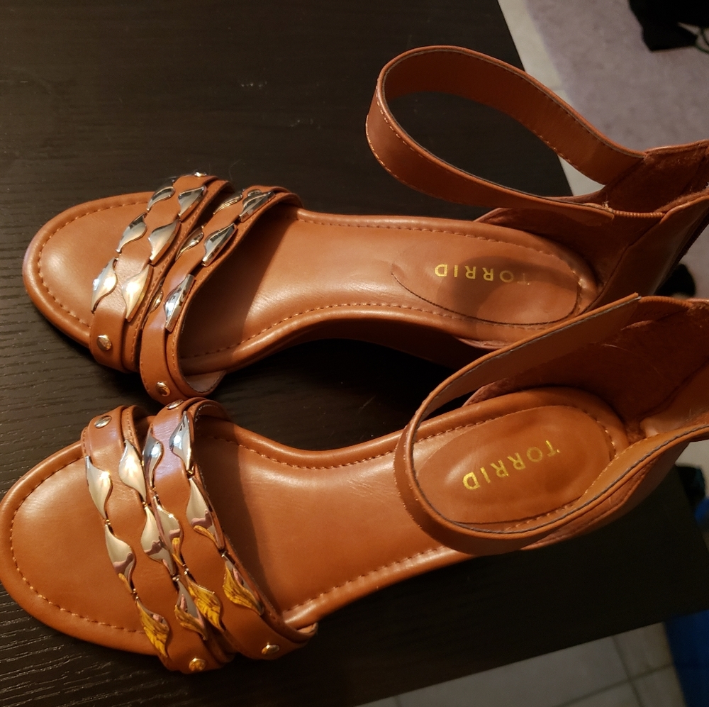 Torrid brown wedges